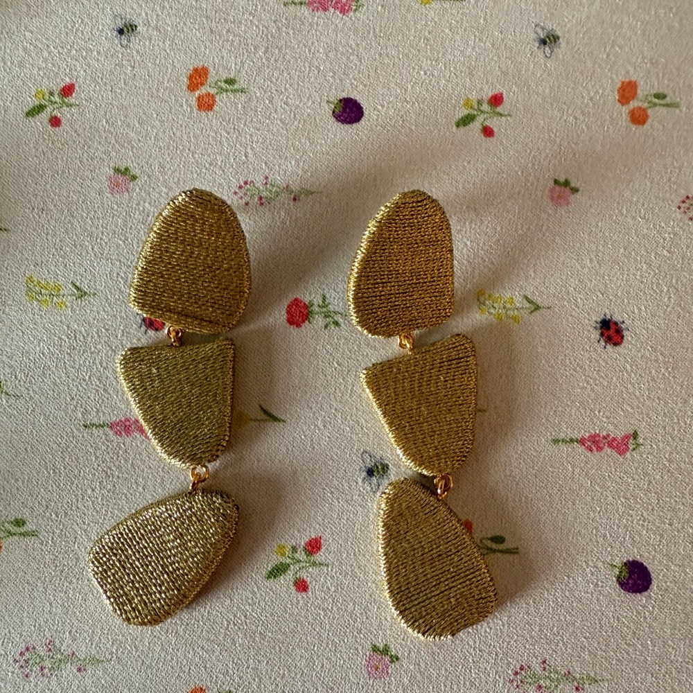 Tuckernuck Gold Callan Earrings